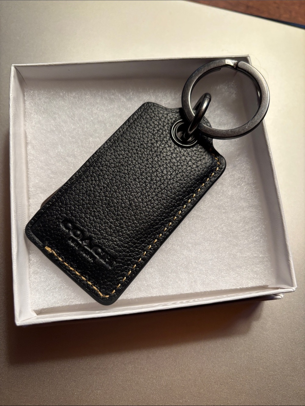 Coach key ring with bottle opener - Picture 5 of 5